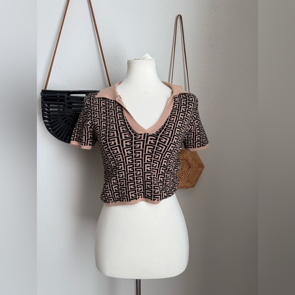 debut Tops - Debut Knit Collared Crop Top Shirt, Size Small
